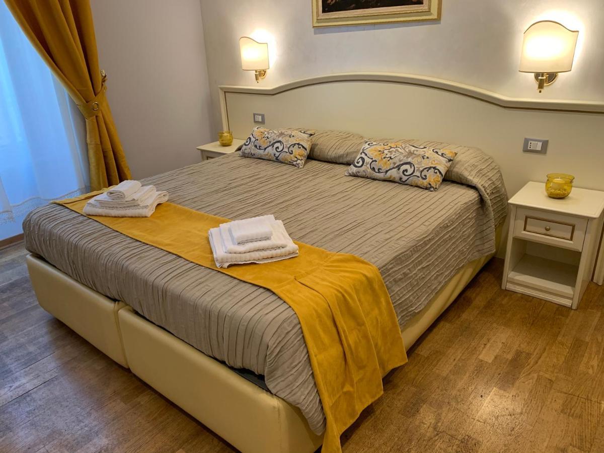 Bed and Breakfast Domus Via Veneto Рим Экстерьер фото