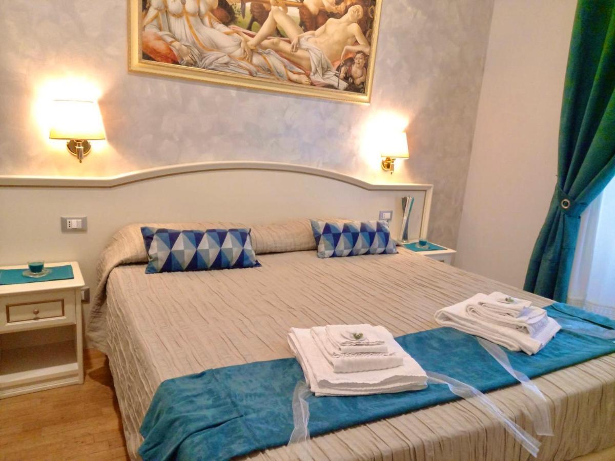 Bed and Breakfast Domus Via Veneto Рим Экстерьер фото