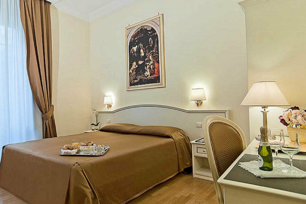 Bed and Breakfast Domus Via Veneto Рим Экстерьер фото
